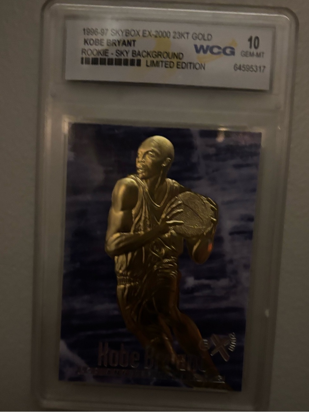 Kobe Bryant 1996-97 Skybox EX-2000 23KT Gold Rookie Card
10 GEM MINT (rare) - Picture 4 of 5